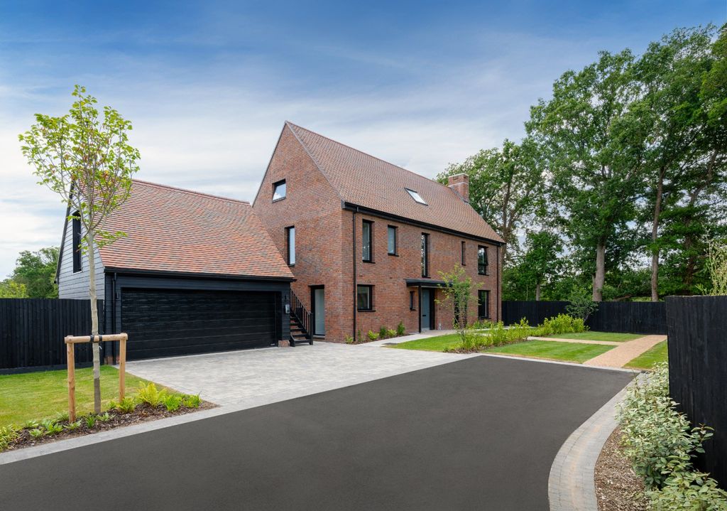 Property photo 1 of 9 The Holmbury