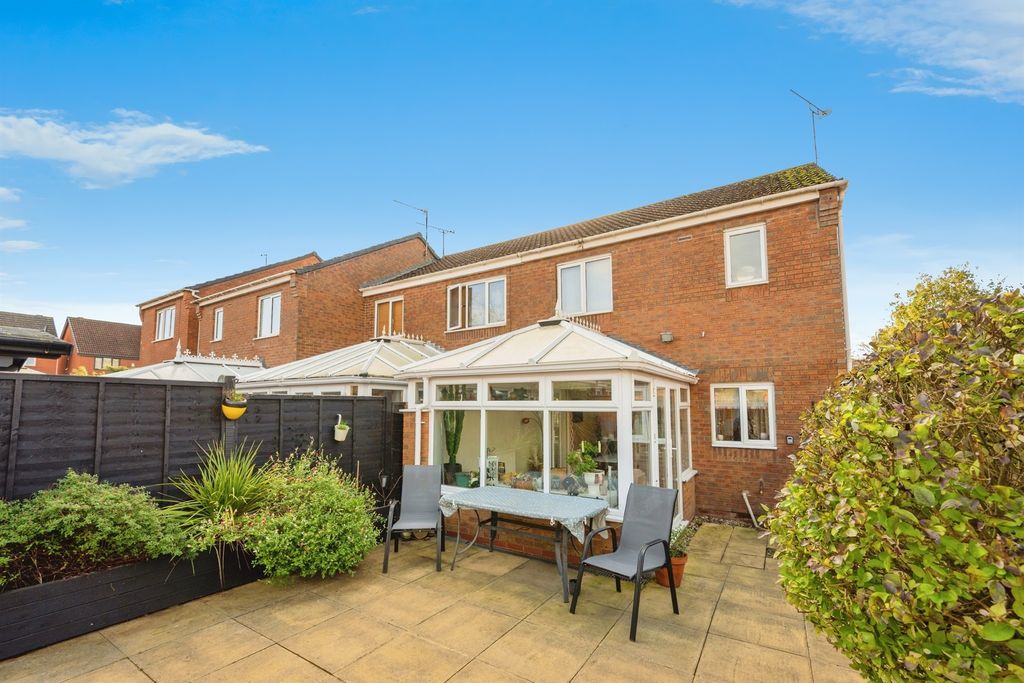 Property photo 2 of 17