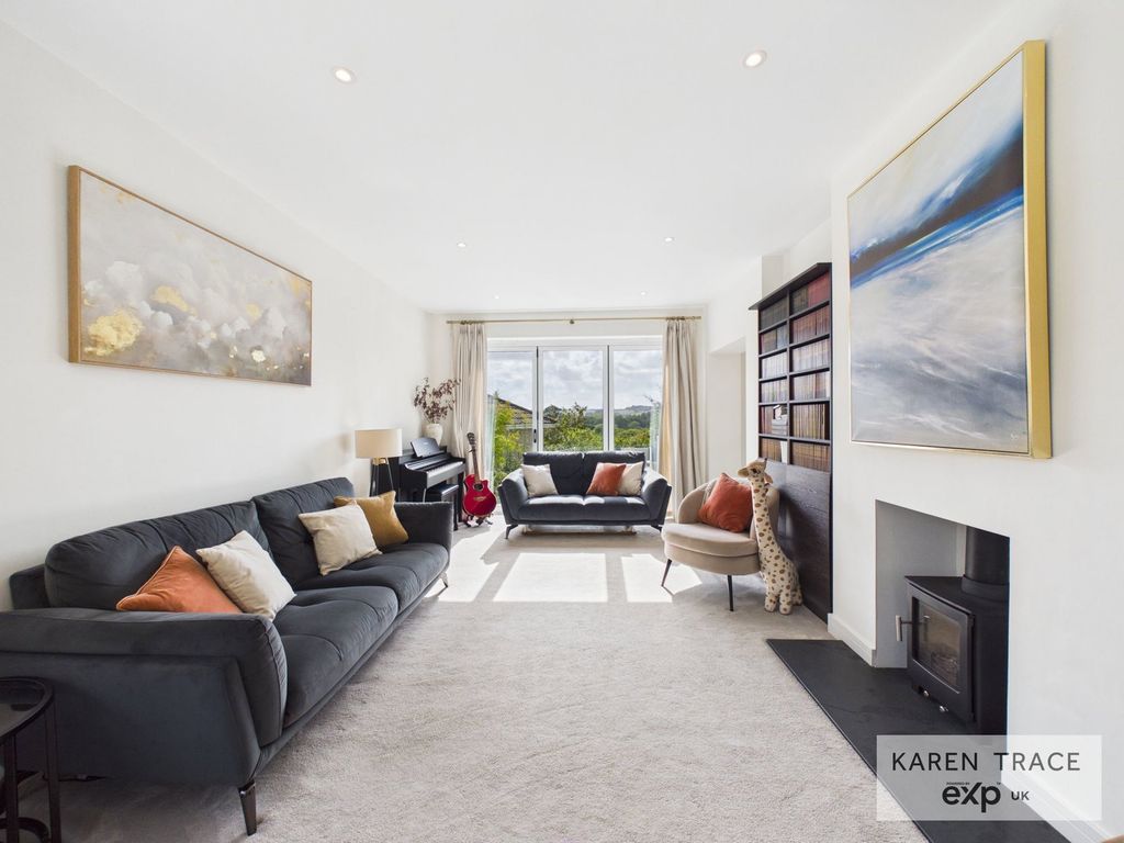Property photo 2 of 38