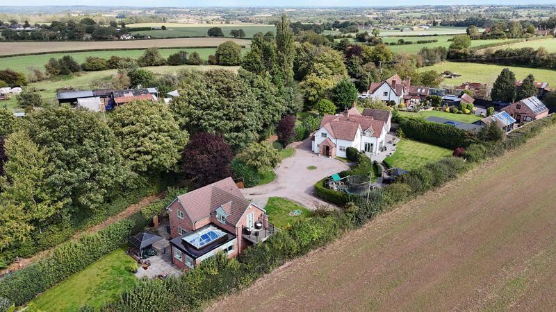 Property photo 1 of 29 Photo 18