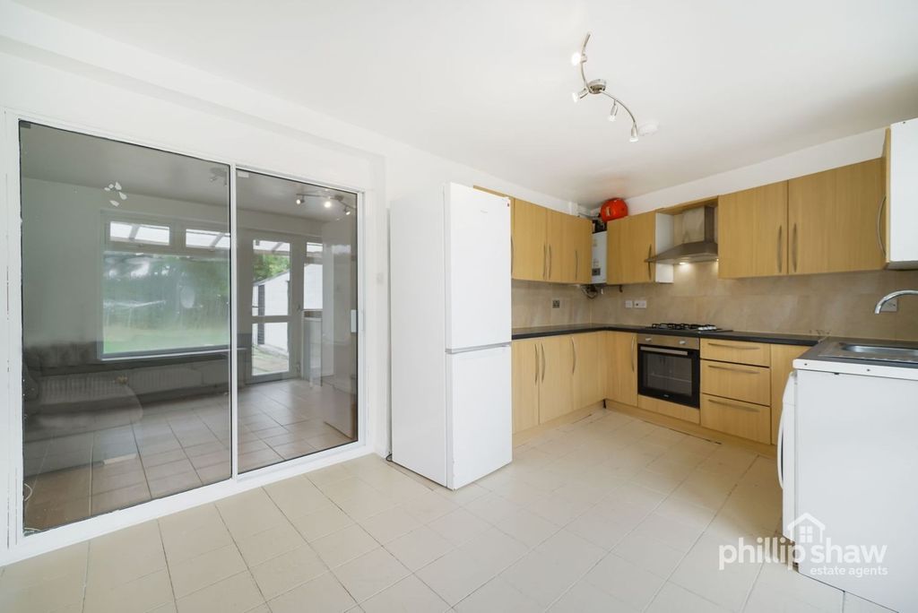 Property photo 3 of 15