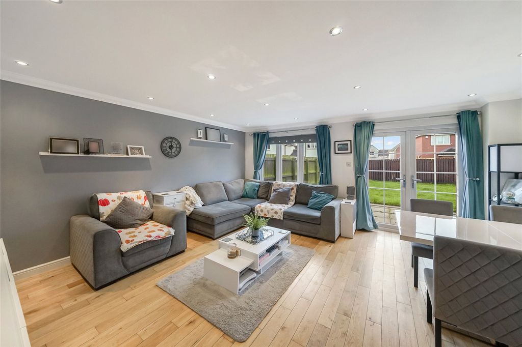 Property photo 2 of 22 Picture No. 03