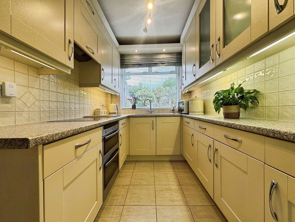 Property photo 3 of 17