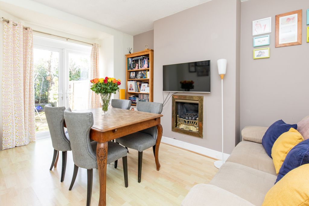 Property photo 3 of 14 Dining Room