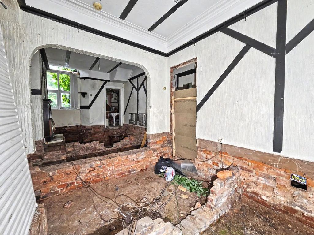 Property photo 3 of 19