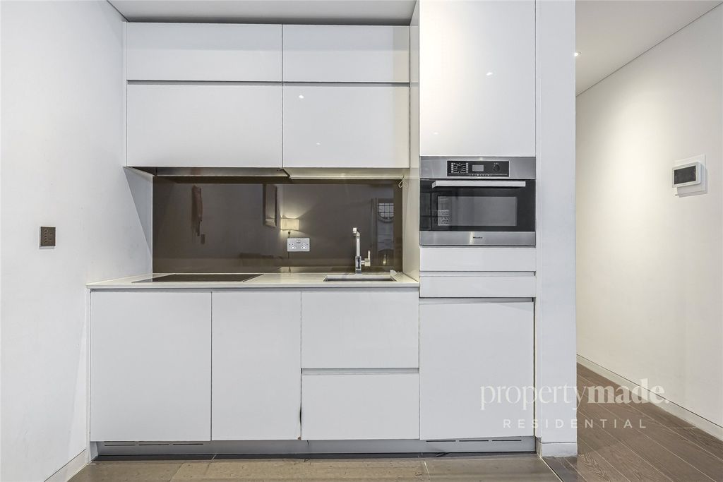 Property photo 3 of 13 Picture No. 16