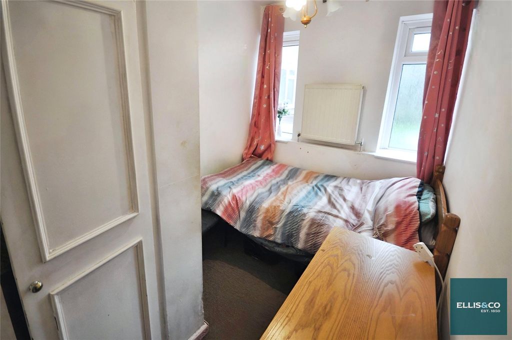 Property photo 3 of 9 Picture No. 40