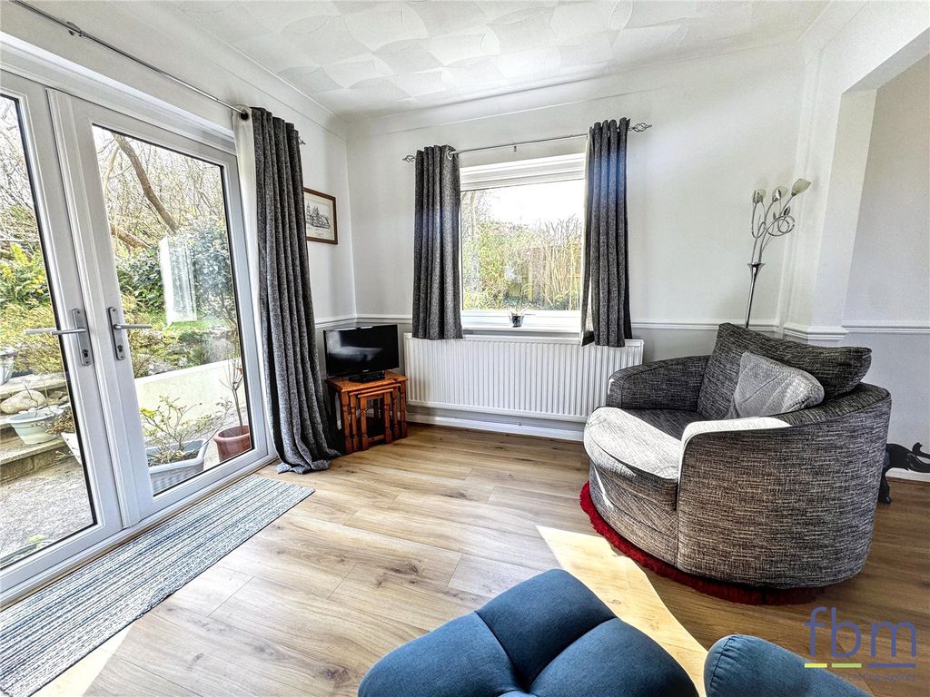 Property photo 3 of 28 Picture No. 18