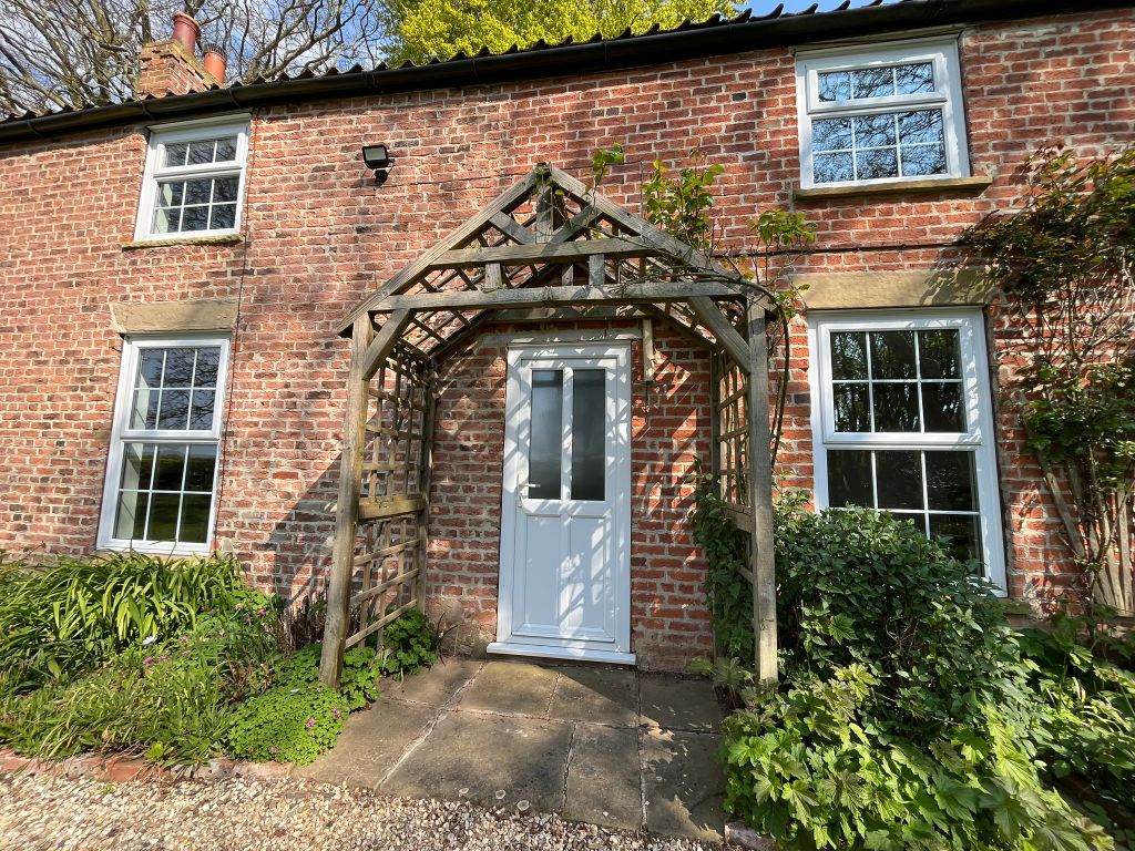 Property photo 2 of 27