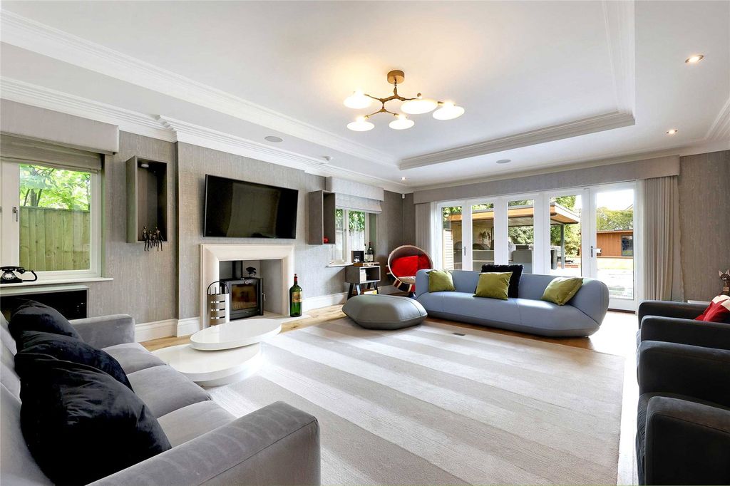 Additional image 6 of 6 bed detached house for salePenn Road, Beaconsfield, Buckinghamshire HP9