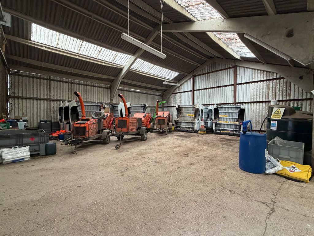 Property photo 3 of 5