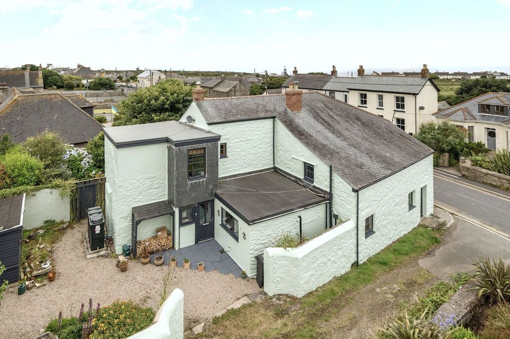 Property photo 1 of 24