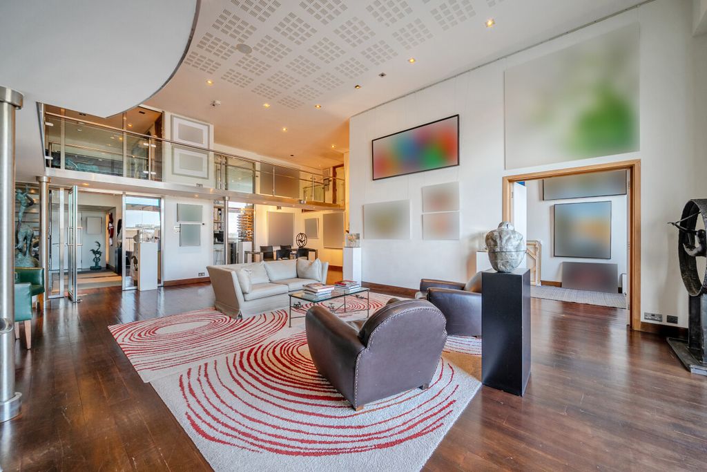 Property photo 1 of 20 1-698Dd63B2E38F-1...