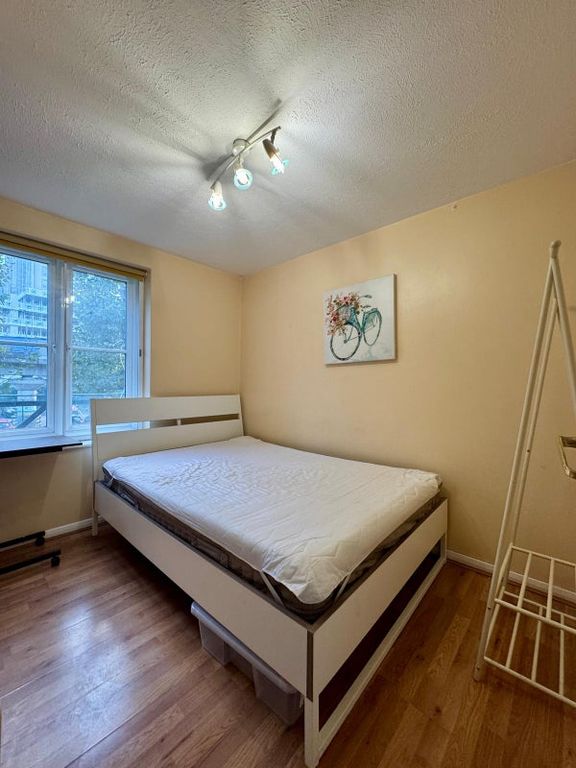 Property photo 1 of 4