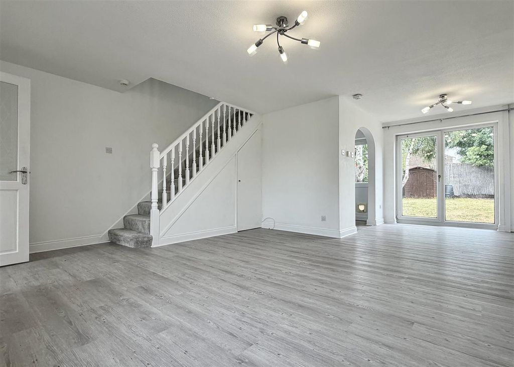 Property photo 2 of 20 Tempimageqzfr0l.Jpg
