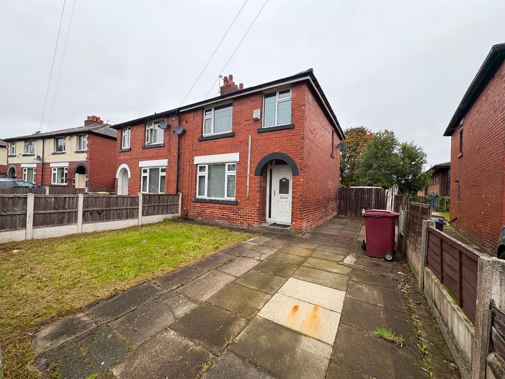 Property photo 1 of 11