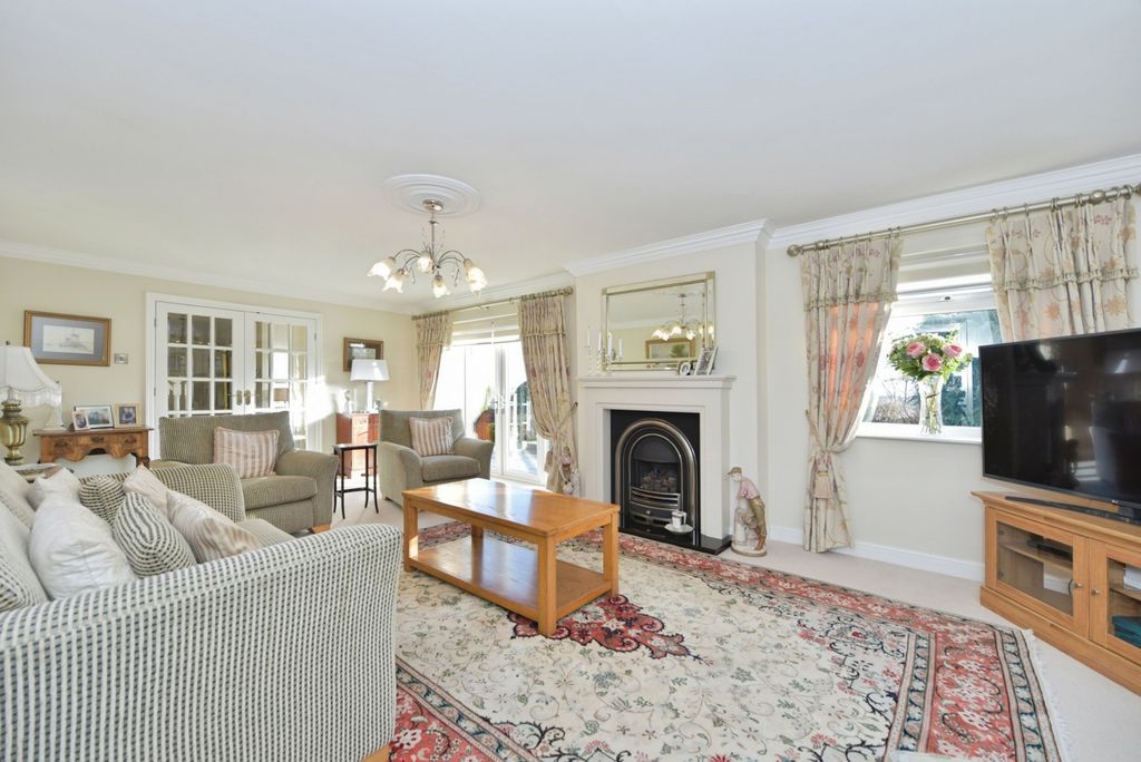 Property photo 2 of 20 Pbox-Img.Jpg