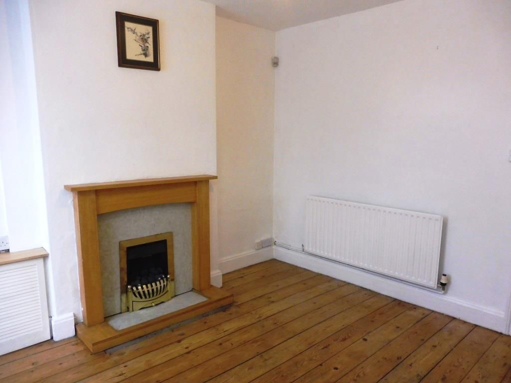 Property photo 3 of 12 Living Room