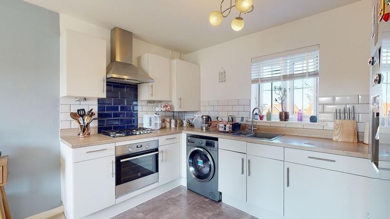 Property photo 2 of 8 Picture 2