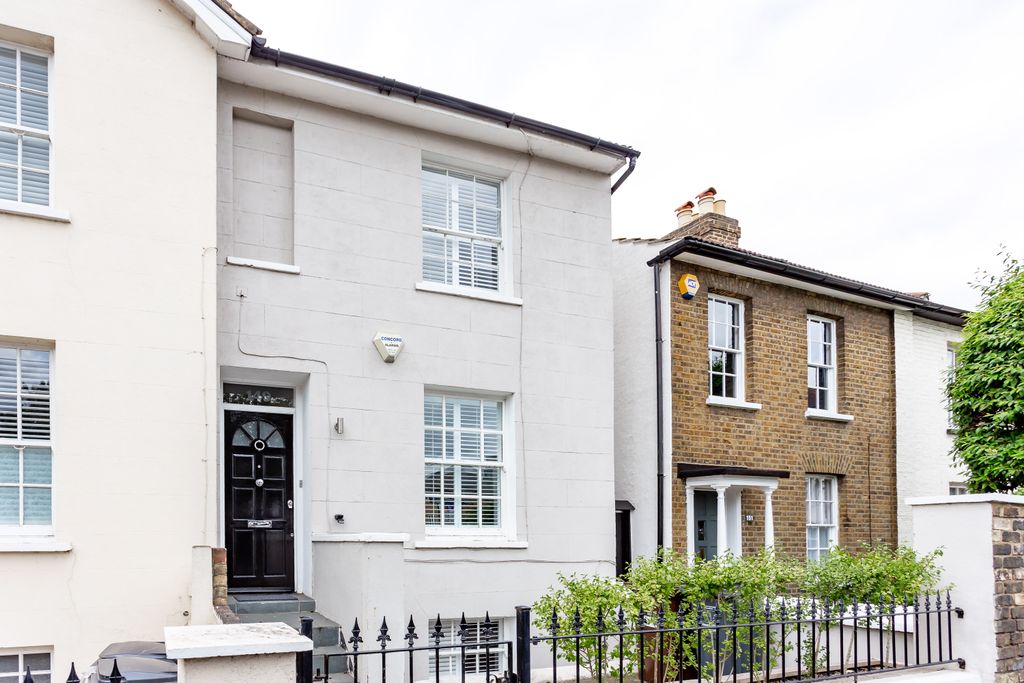 Property photo 1 of 13