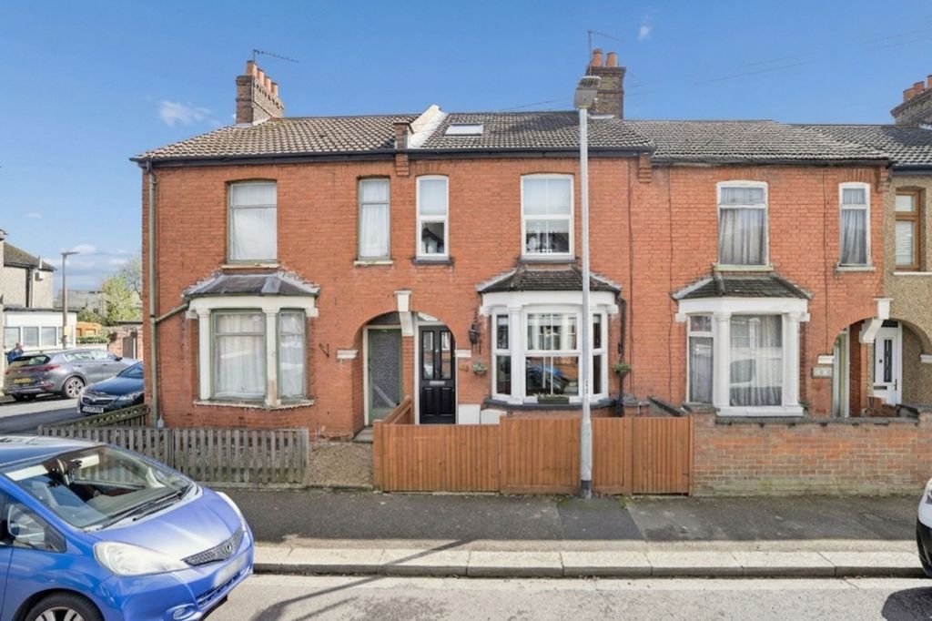 Property photo 1 of 13