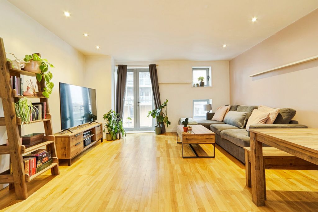 Property photo 3 of 14 Image