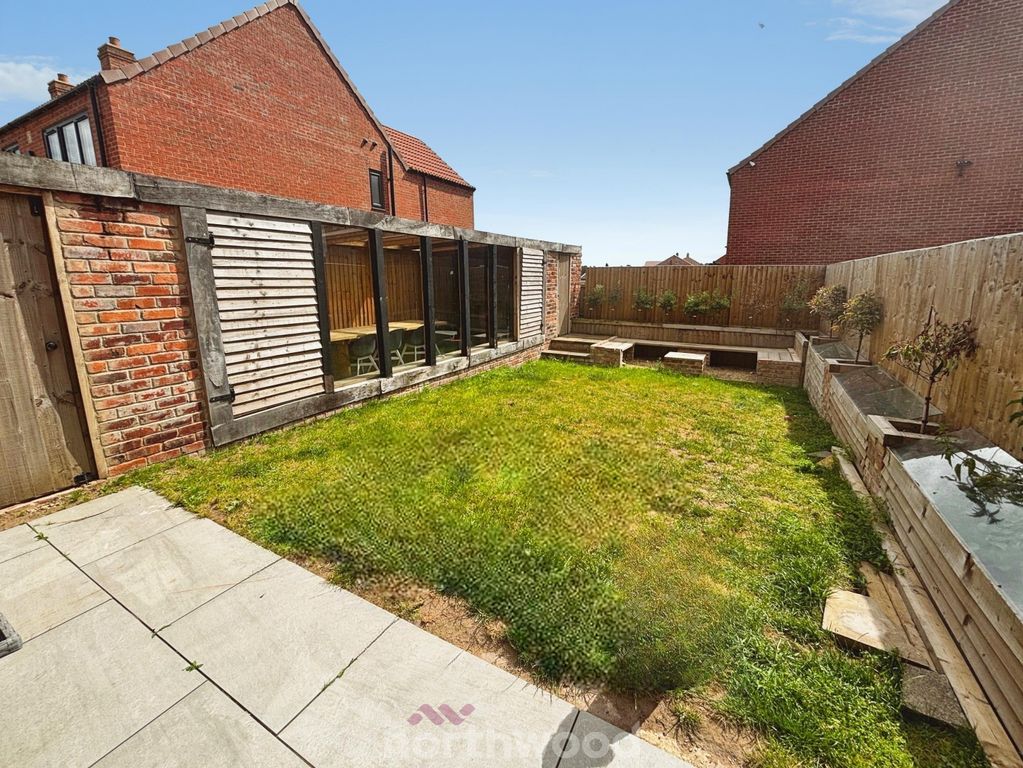 Property photo 2 of 21
