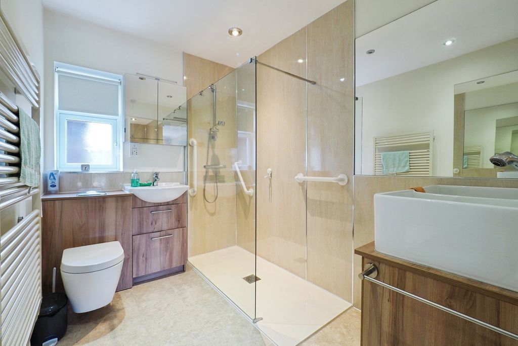 Property photo 2 of 24 Shower Room