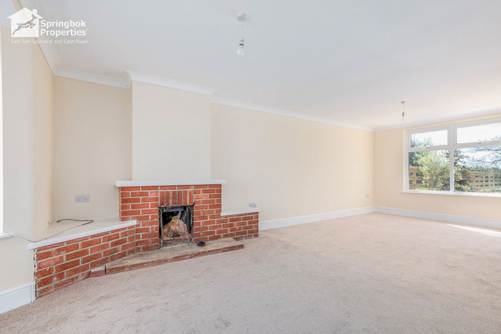 Property photo 3 of 21 Image 2