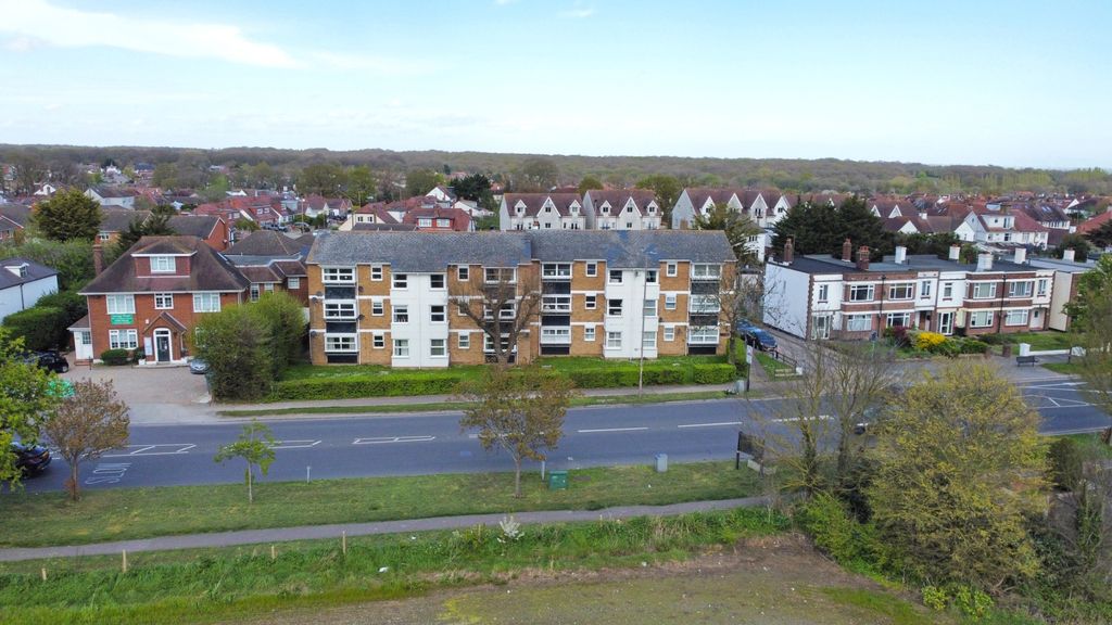 Property photo 2 of 16 4792593