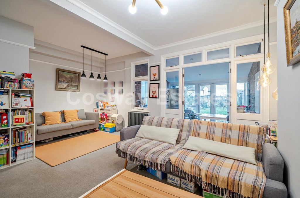 Property photo 3 of 19 E17c93B7-2B66-4Adf-B681-A2Ecaac57B90.Jpg