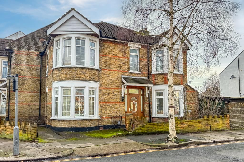 Property photo 1 of 12 Front