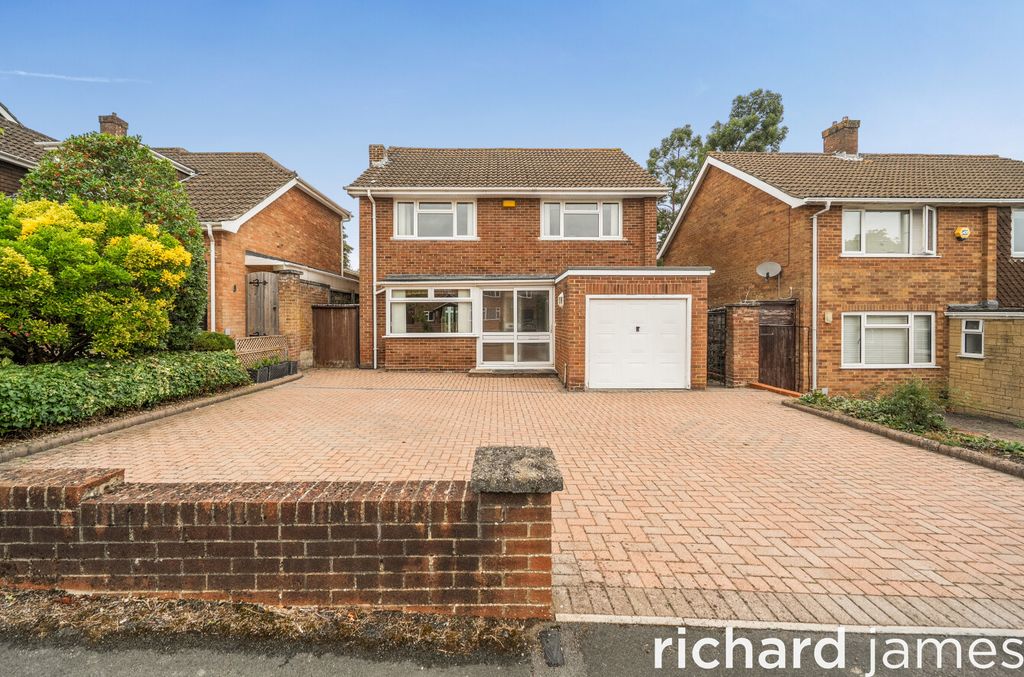 Property photo 1 of 12 A057Fd4Ef6234E06A40A10c957348040