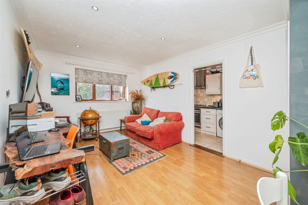 Property photo 2 of 17