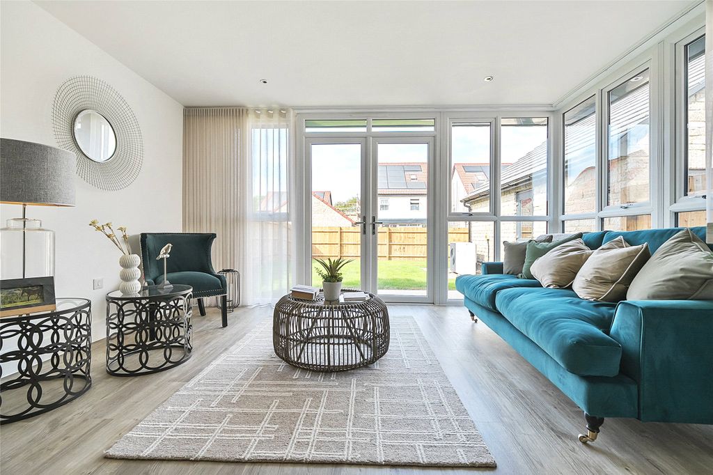 Property photo 2 of 12 Hampton Show Home