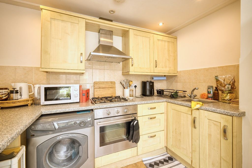 Property photo 3 of 10 Picture 3