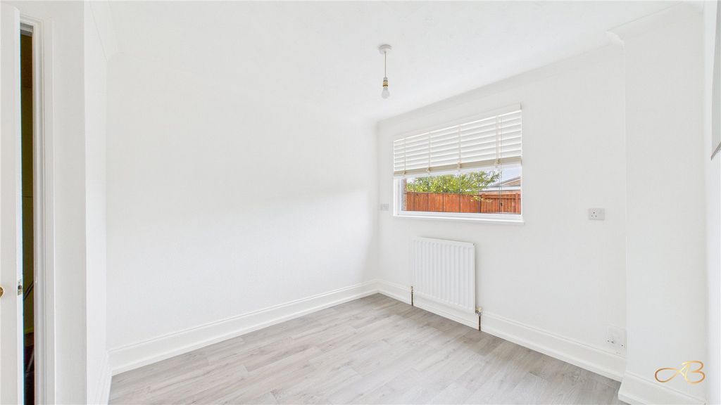 Property photo 3 of 15 Picture No. 08