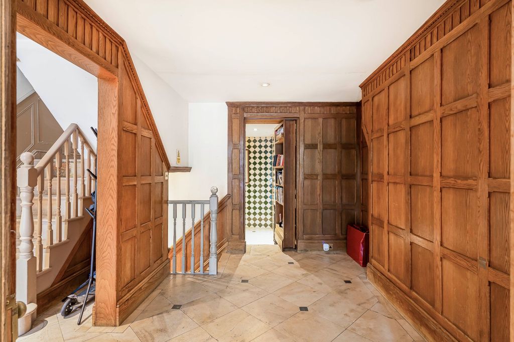 Property photo 3 of 34 Hallway