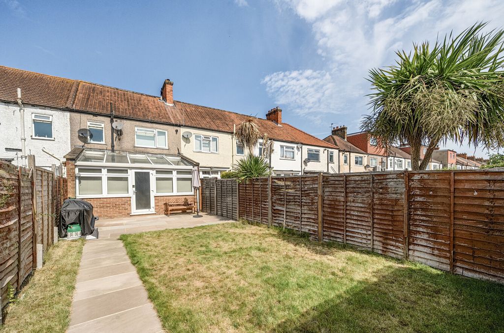 Property photo 3 of 18 1318161-11-6863B5...