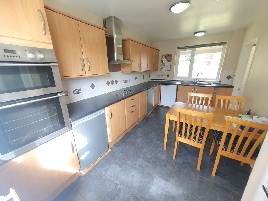 Property photo 3 of 16 Image