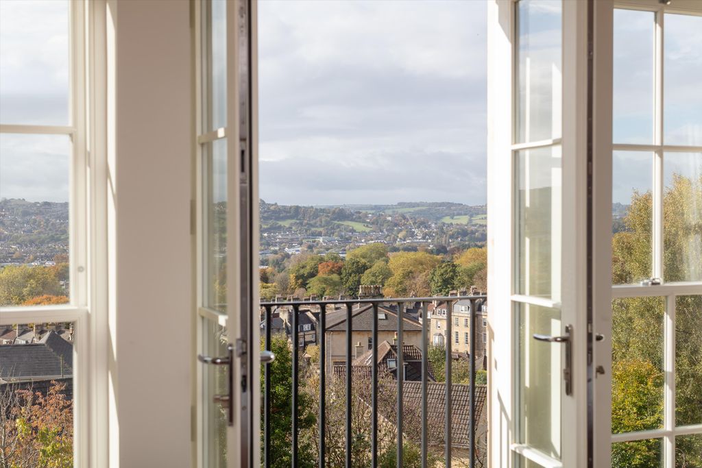 Additional image 17 of 3 bed flat for saleLansdown Road, Bath, Somerset BA1