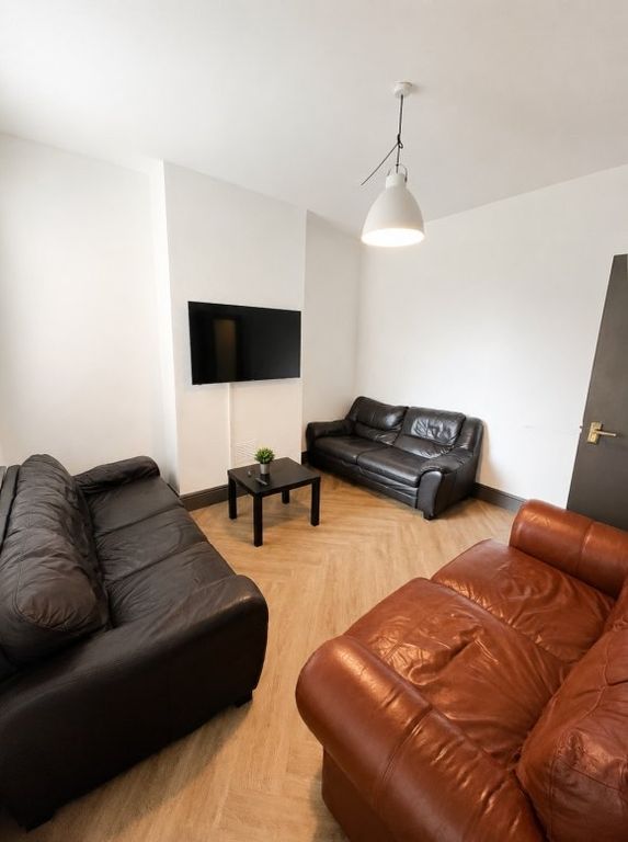 Property photo 2 of 6 9727618.Png