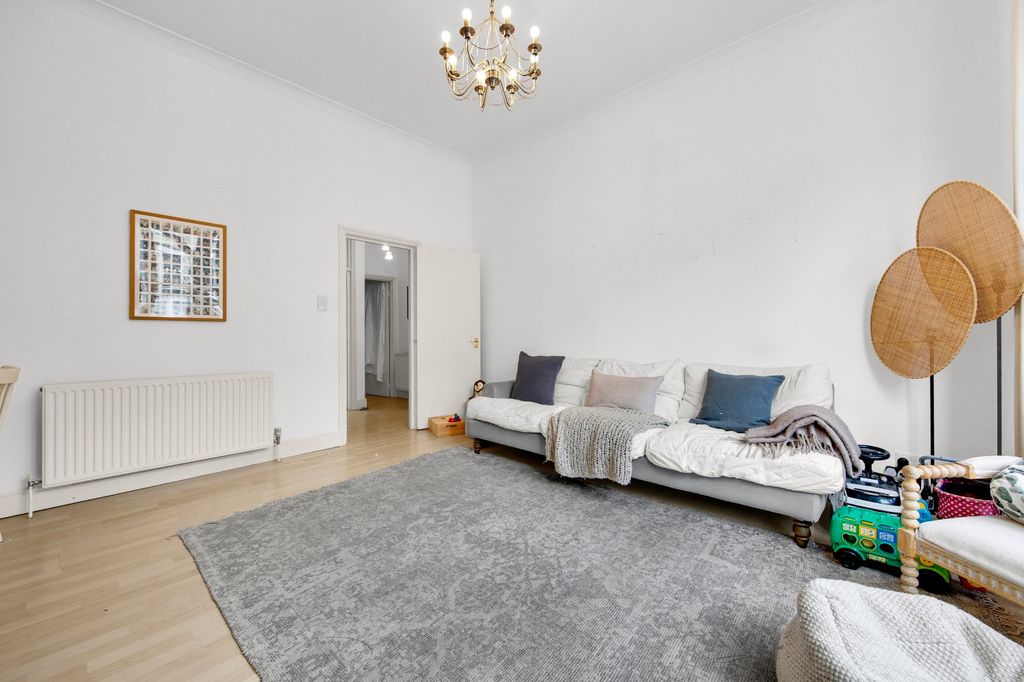 Property photo 3 of 22