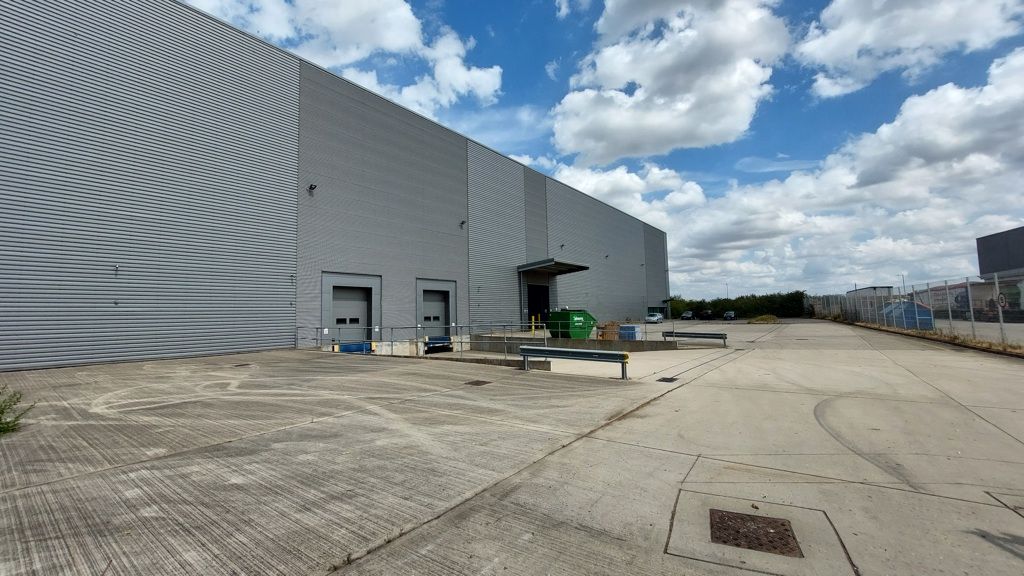 Property photo 2 of 7 Photo 2