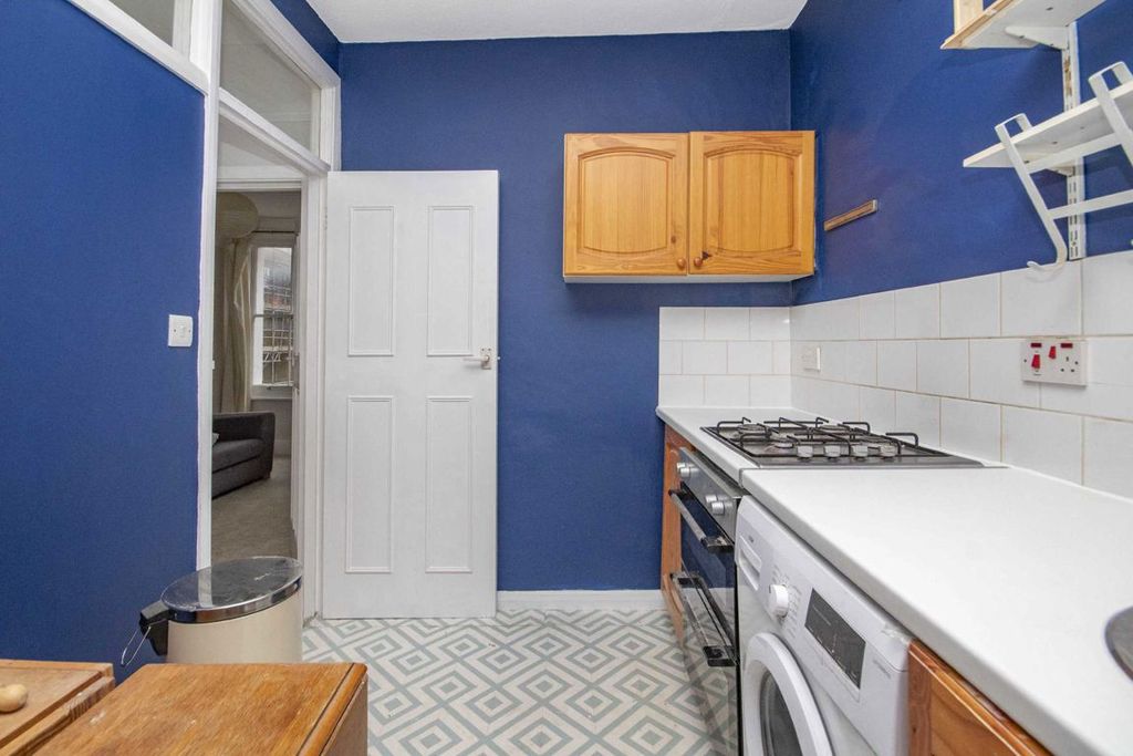 Property photo 3 of 4