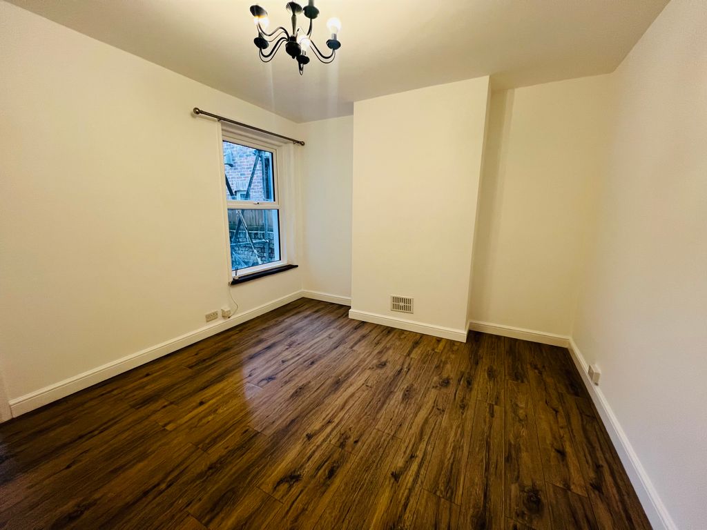 Property photo 2 of 12 Dining Room