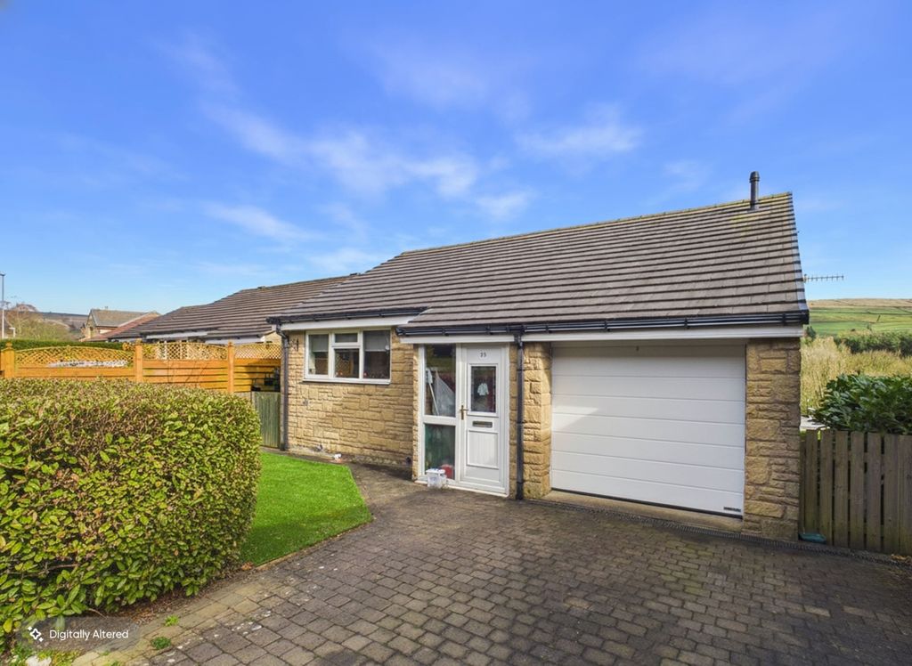 Property photo 1 of 14 Cam03640G0-Pr0114-Still013-001