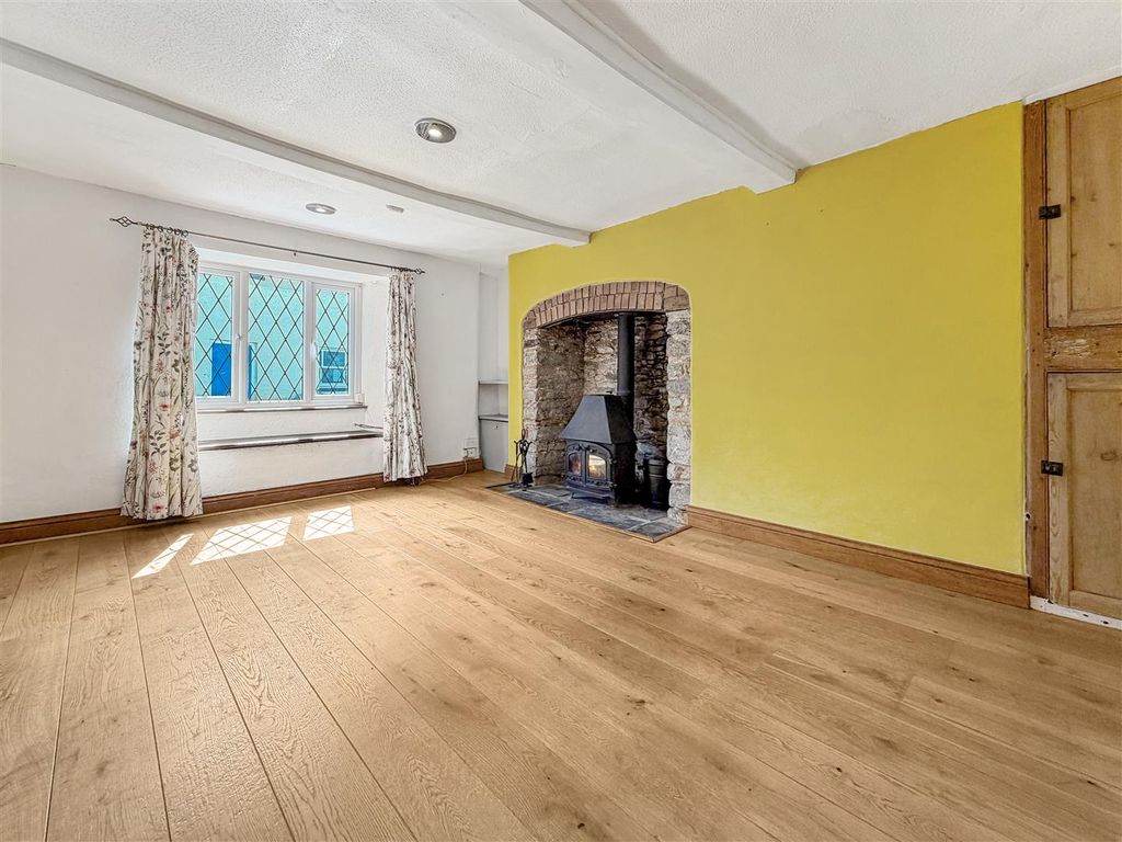 Property photo 2 of 11 Img_9352.Jpg
