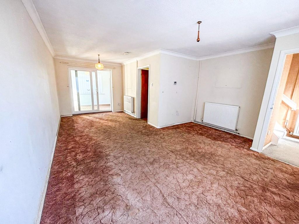 Property photo 3 of 17 Tlc_87E6442A-6F61-41c4-8E3d-4Bab1Ff974A6_5925d28.J