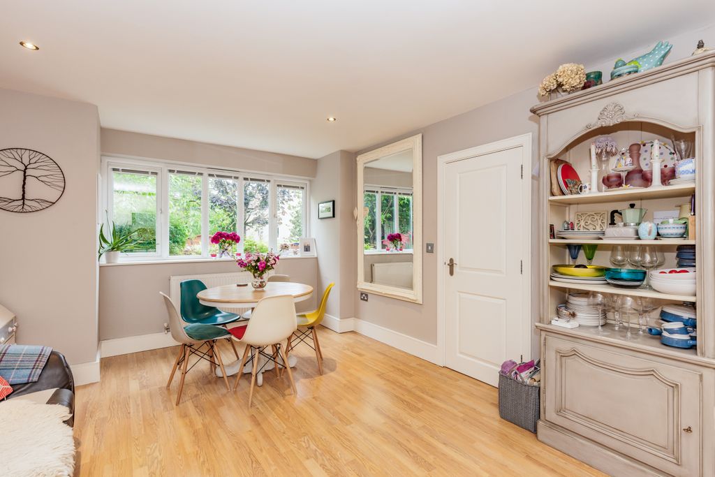 Property photo 1 of 10 Photo 07